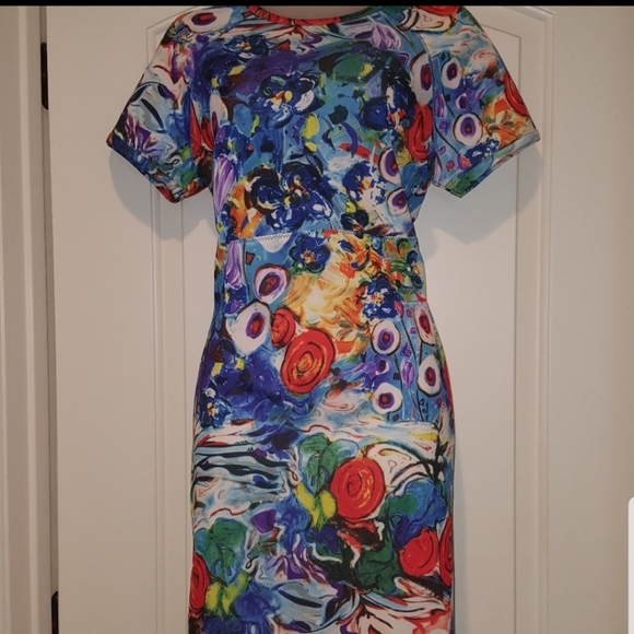 Dress - Picture 5 of 11